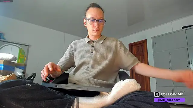 MrShaggy online show from 05-18-26, 05:23