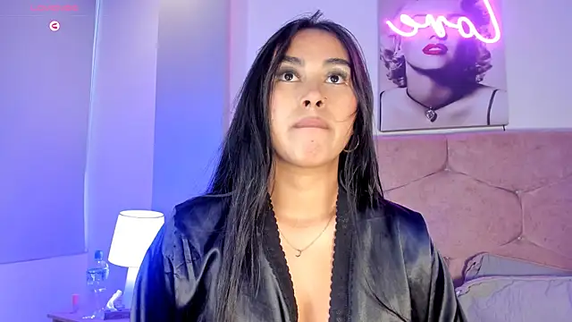 Snapshot of Cameliaa_Smiith chatting on 03-06-25, 03:57 Cameliaa Smiith online show from 03-06-25, 03:57