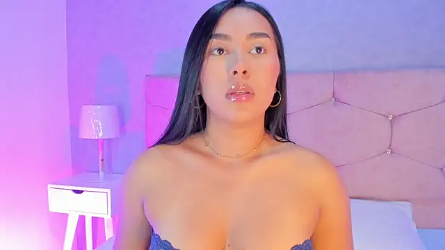 Snapshot of Cameliaa_Smiith chatting on 09-14-25, 04:13 Cameliaa Smiith online show from 09-14-25, 04:13