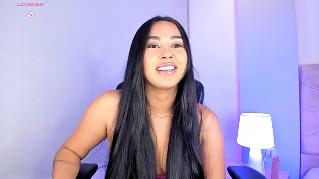 Snapshot of Cameliaa_Smiith chatting on 02-05-25, 09:57 Cameliaa Smiith online show from 02-05-25, 09:57