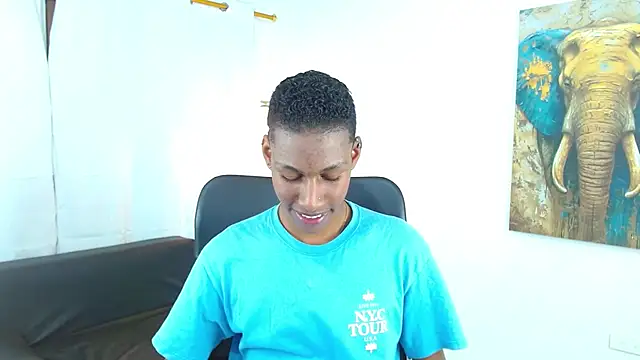 maiki18  online show from 01-16-26, 08:35