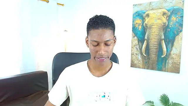 maiki18  online show from 12-16-25, 09:19