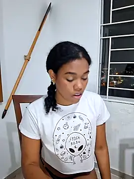 Snapshot of Dena_k_ chatting on 01-07-25, 10:33 Dena k  online show from 01-07-25, 10:33