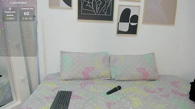 Snapshot of brandy_sweet_ chatting on 10-24-25, 12:04 brandy sweet online show from 10-24-25, 12:04