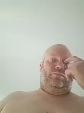 ShyBoy1982 online show from 06-02-26, 08:36