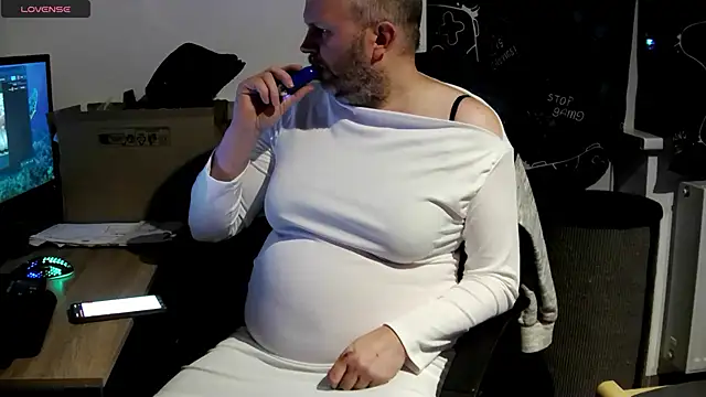 ShyBoy1982 online show from 05-09-26, 10:02