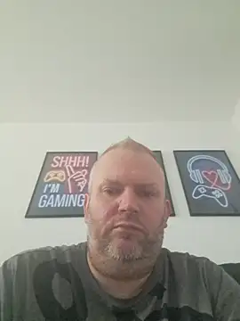 ShyBoy1982 online show from 11-06-25, 01:15