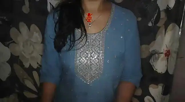 Snapshot of Your-Bhabi chatting on 01-24-25, 01:13 Your-Bhabi online show from 01-24-25, 01:13