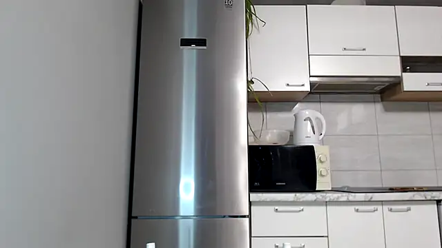 SierraSky  online show from 09-30-25, 05:19