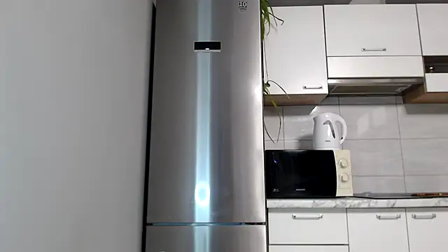 SierraSky  online show from 09-25-25, 05:08