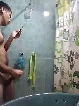 Snapshot of jperezofficial1 chatting on 12-13-24, 03:21 jperezofficial1 online show from 12-13-24, 03:21