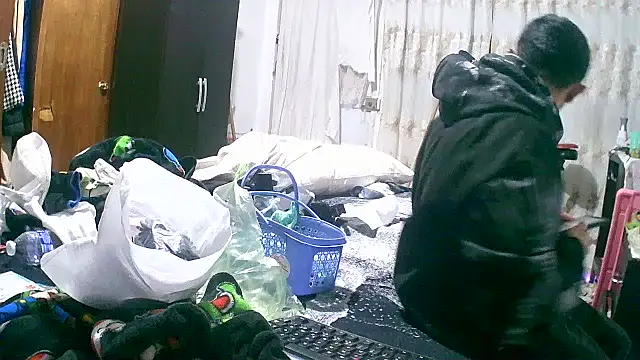 Snapshot of jperezofficial1 chatting on 09-18-25, 07:22 jperezofficial1 online show from 09-18-25, 07:22