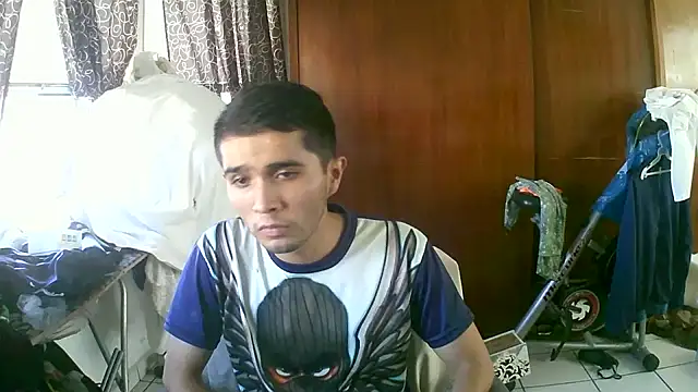Snapshot of jperezofficial1 chatting on 10-19-25, 10:12 jperezofficial1 online show from 10-19-25, 10:12