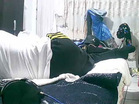 Snapshot of jperezofficial1 chatting on 09-16-25, 07:42 jperezofficial1 online show from 09-16-25, 07:42