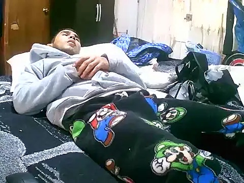 Snapshot of jperezofficial1 chatting on 09-17-25, 02:08 jperezofficial1 online show from 09-17-25, 02:08