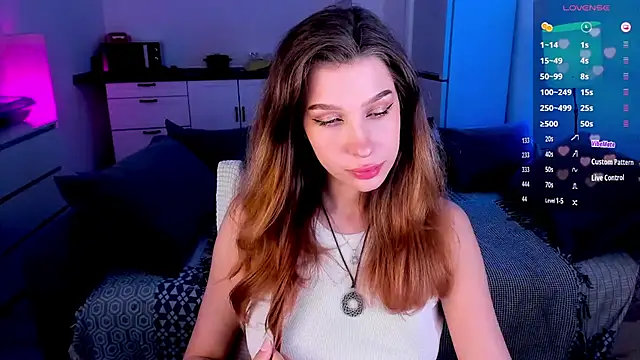 tenderdreams online show from 10-30-25, 07:22