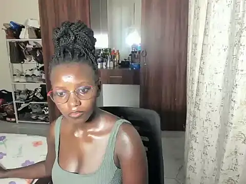 supa queen254 online show from 06-18-26, 03:49