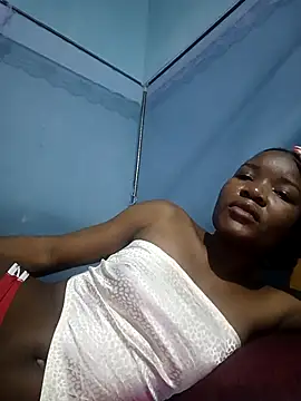 cocolicky online show from 10-31-25, 05:37