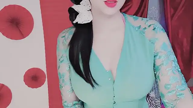 Snapshot of Verity-Y chatting on 09-13-25, 04:01 Verity-Y online show from 09-13-25, 04:01