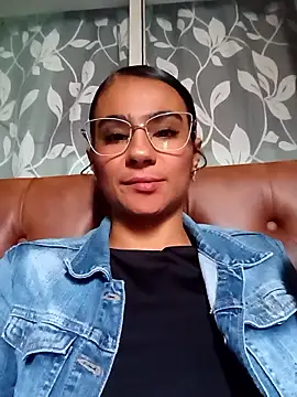 Leslly  online show from 01-11-26, 08:27