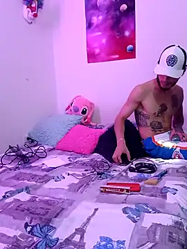 Leslly  online show from 03-22-25, 06:47