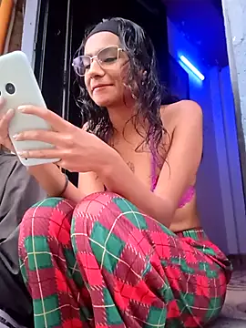 Leslly  online show from 11-23-25, 11:31