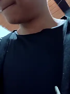 Leslly  online show from 04-25-26, 03:09