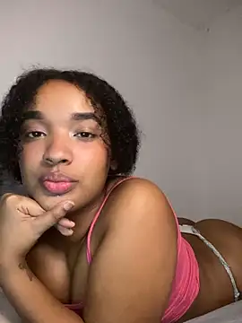 Snapshot of grace_browm chatting on 01-25-25, 05:51 grace browm online show from 01-25-25, 05:51
