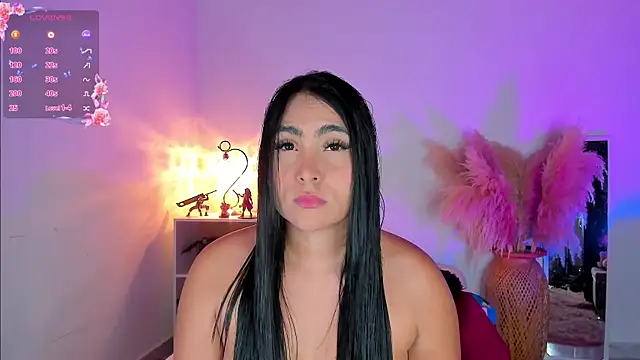 Snapshot of Sarahballiston_ chatting on 02-22-25, 03:45 Sarahballiston online show from 02-22-25, 03:45