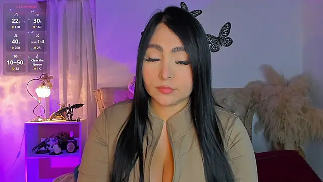 Sarahballiston  online show from 01-15-26, 01:42