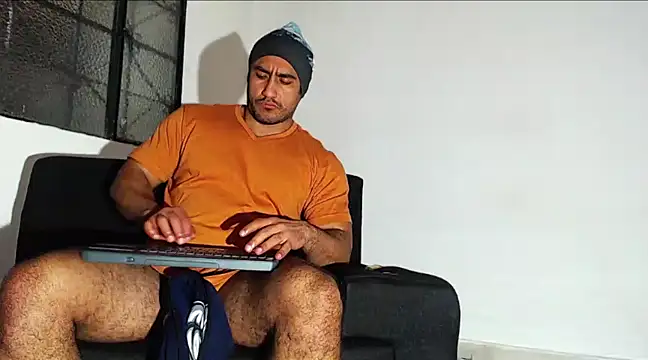 Snapshot of willian_m777 chatting on 01-04-25, 04:12 willian m777 online show from 01-04-25, 04:12
