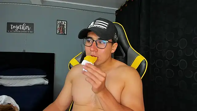 owengray2n online show from 09-19-25, 02:15