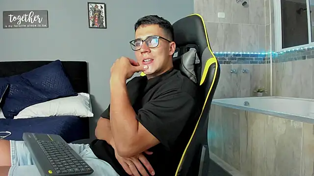 owengray2n online show from 02-20-25, 04:18