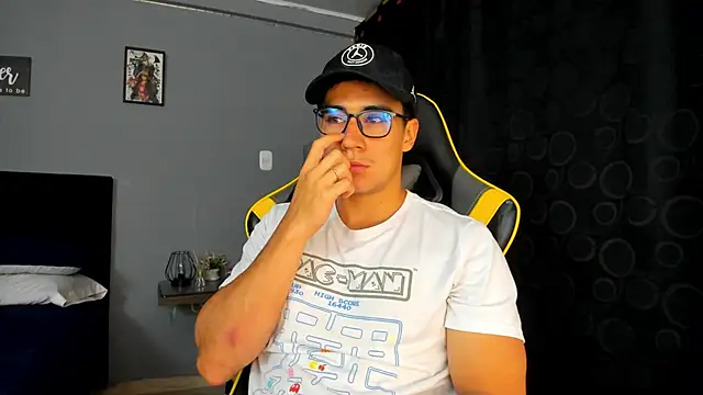 owengray2n online show from 09-15-25, 02:23