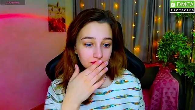 Sinty Noria online show from 11-21-25, 01:04