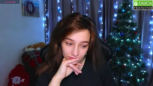 Sinty Noria online show from 12-19-25, 01:09