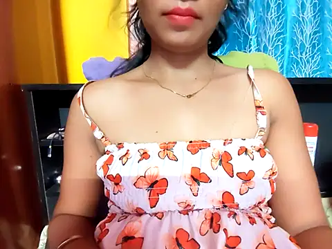 cutesoma2 online show from 05-15-26, 07:56