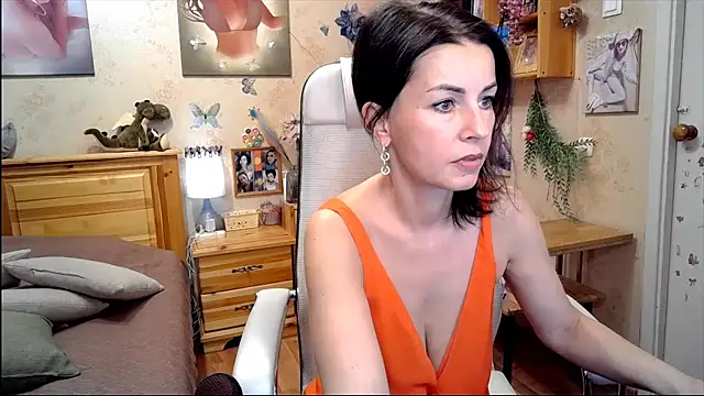 Kendra Mom online show from 02-08-26, 10:24