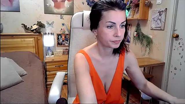 Kendra Mom online show from 03-31-26, 12:18