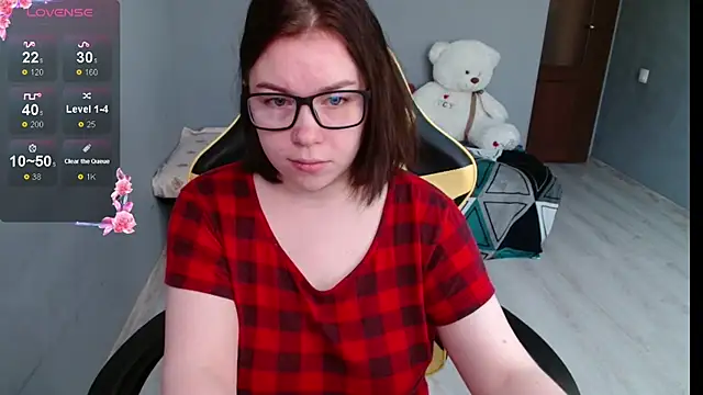 Snapshot of Emily_Amorre chatting on 09-25-25, 01:11 Emily Amorre online show from 09-25-25, 01:11