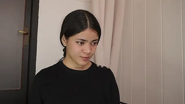 Feetgirl01 online show from 02-20-25, 09:55