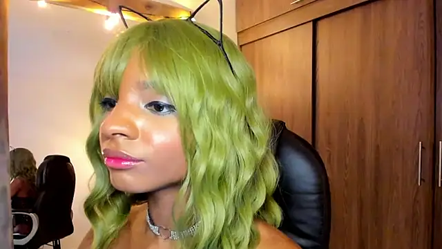 Snapshot of alikahouston4 chatting on 02-01-25, 10:23 alikahouston4 online show from 02-01-25, 10:23