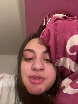 Snapshot of ayshalove chatting on 01-16-25, 06:06 ayshalove online show from 01-16-25, 06:06
