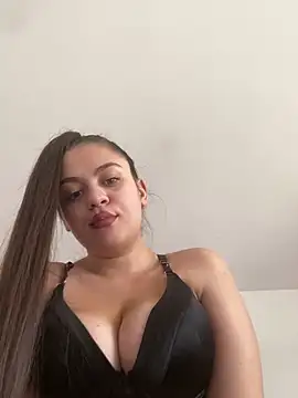 Snapshot of ayshalove chatting on 02-24-25, 01:42 ayshalove online show from 02-24-25, 01:42