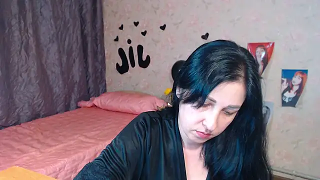 Snapshot of JillStevens chatting on 11-14-25, 06:33 JillStevens online show from 11-14-25, 06:33