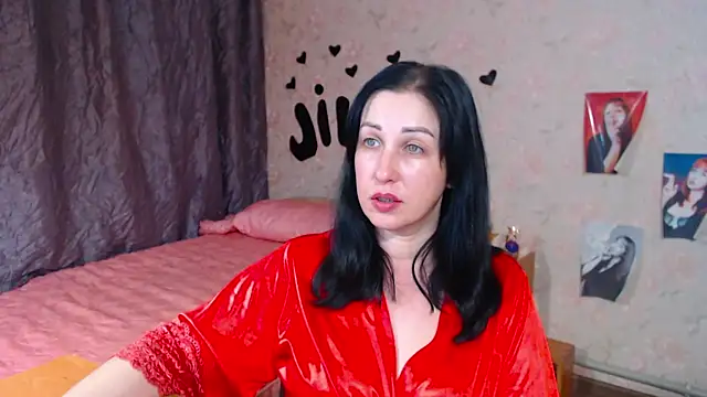 Snapshot of JillStevens chatting on 11-29-25, 04:29 JillStevens online show from 11-29-25, 04:29