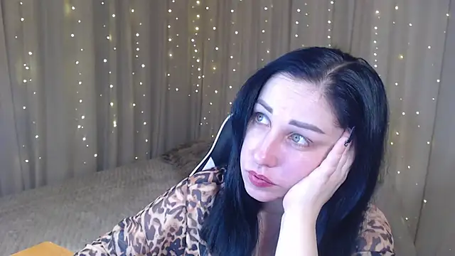 Snapshot of JillStevens chatting on 01-16-26, 04:11 JillStevens online show from 01-16-26, 04:11