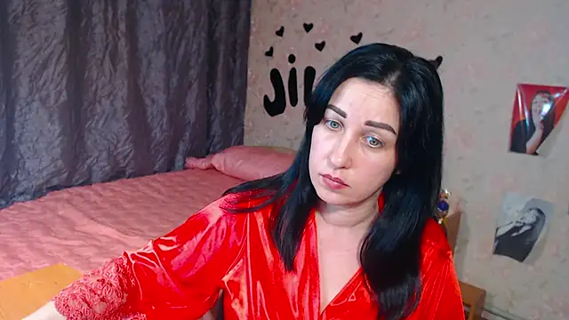 Snapshot of JillStevens chatting on 12-04-25, 01:54 JillStevens online show from 12-04-25, 01:54