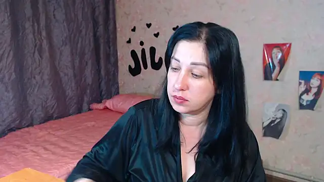 Snapshot of JillStevens chatting on 11-19-25, 01:55 JillStevens online show from 11-19-25, 01:55