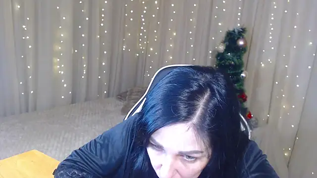 Snapshot of JillStevens chatting on 01-09-26, 01:45 JillStevens online show from 01-09-26, 01:45